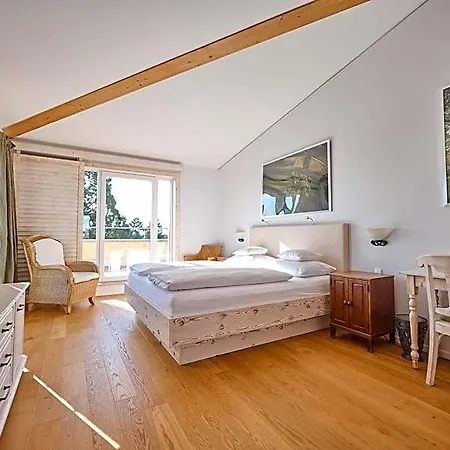 Hirschen 4*