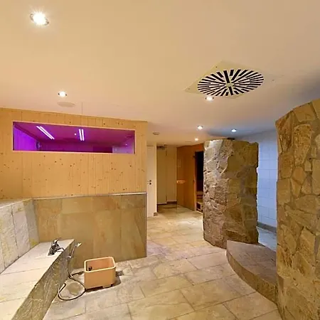 Hirschen Hotel 4*