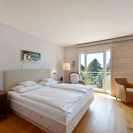 Hirschen Hotel 4*